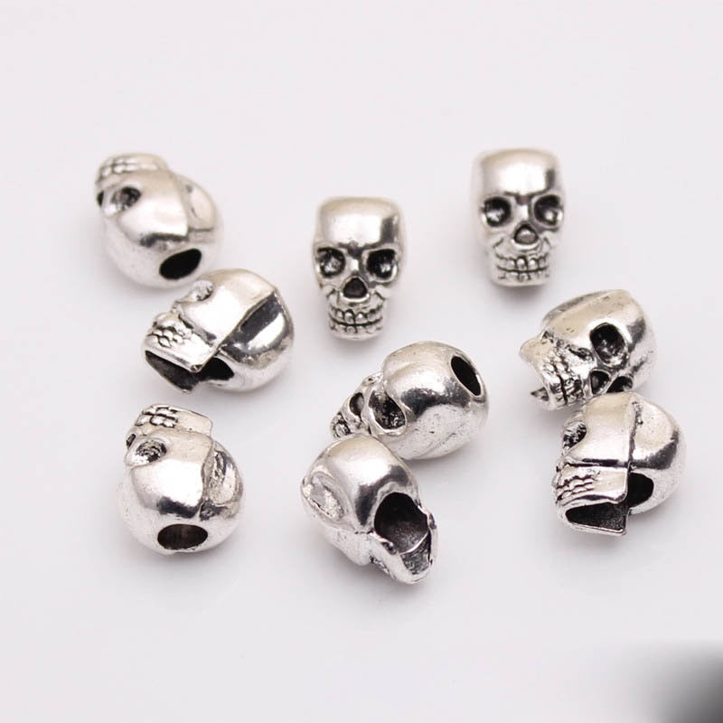 Rebel out with this 10pcs/lot Punk Skull Beard Bead!