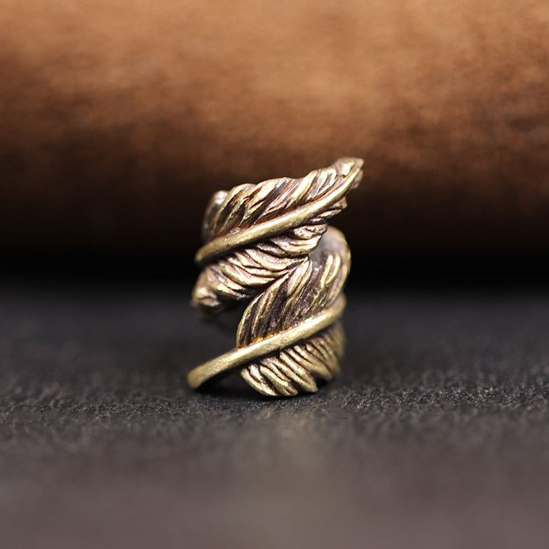 Feather Beard Bead