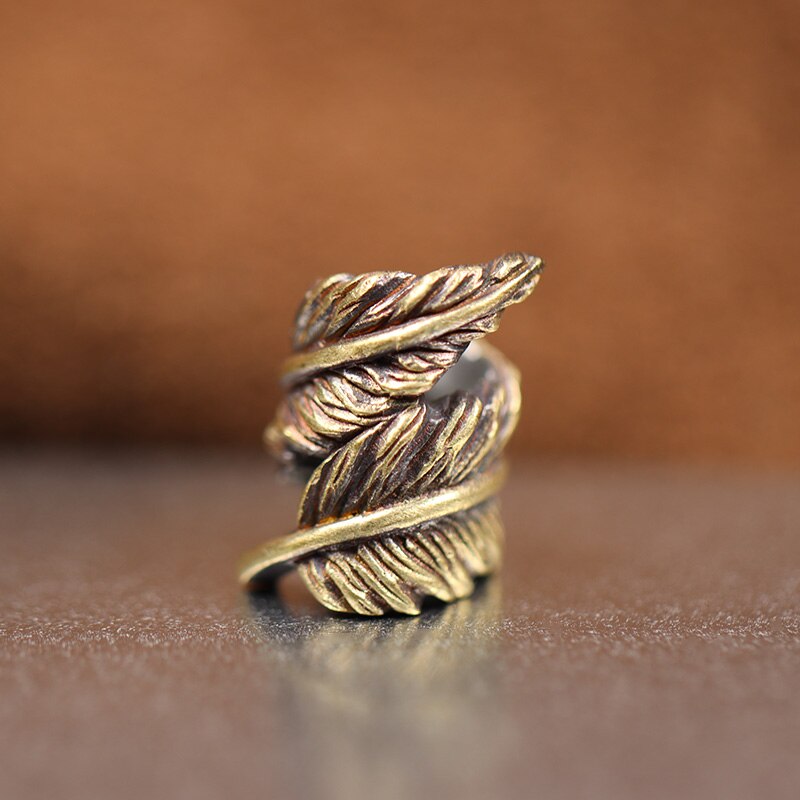 Feather Beard Bead